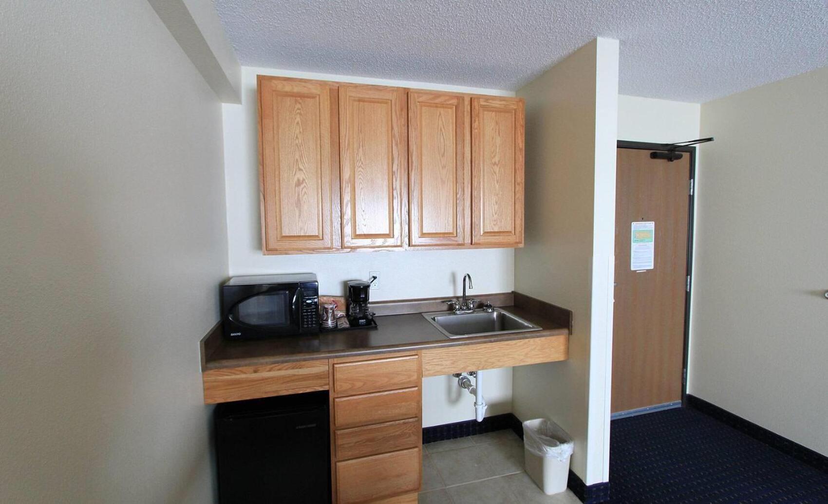 Americinn By Wyndham Cedar Rapids Airport Eksteriør billede